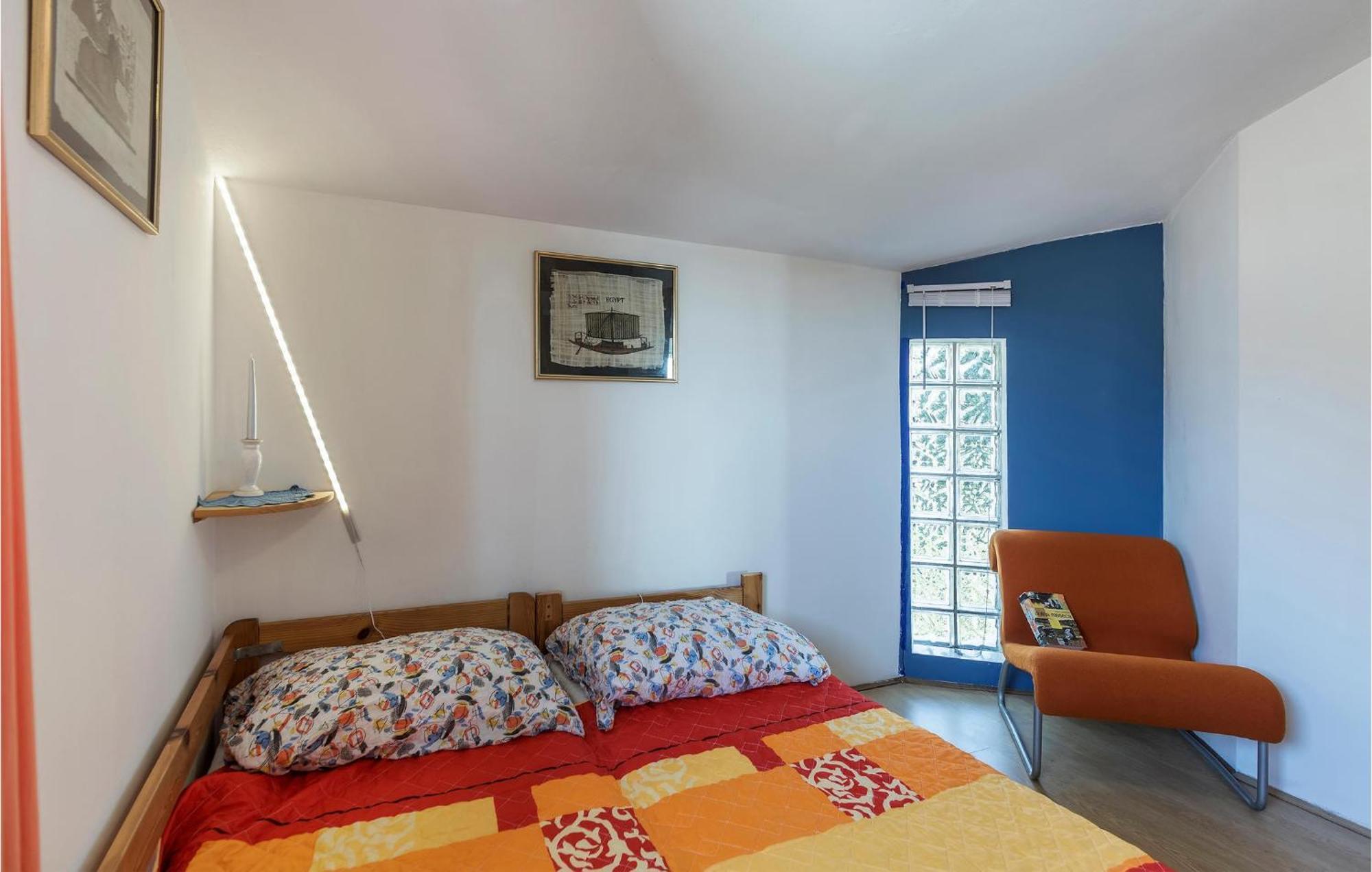 Beautiful Apartment In Barbariga With Kitchen Eksteriør billede
