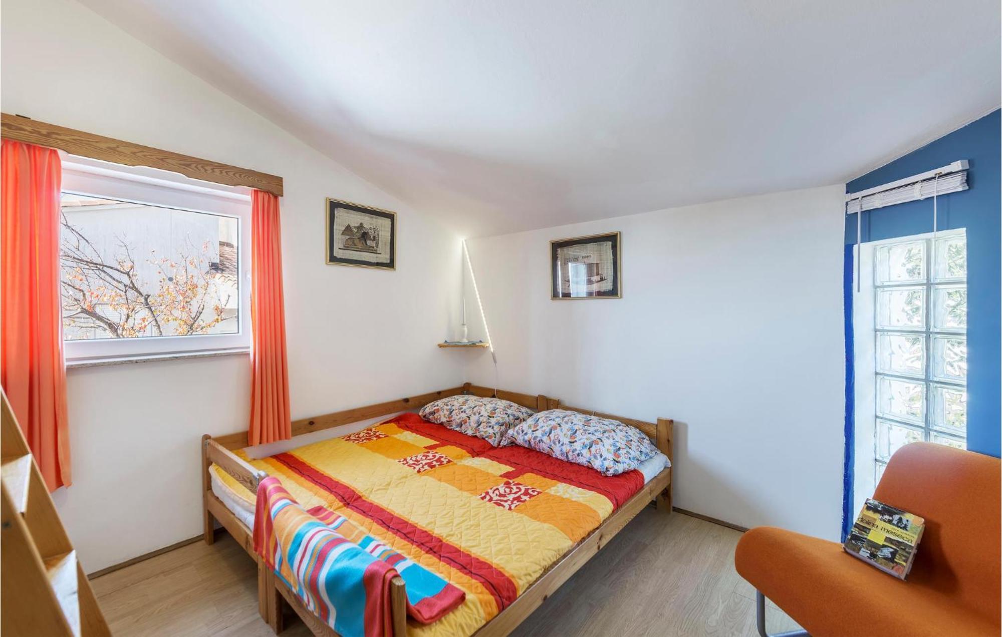 Beautiful Apartment In Barbariga With Kitchen Eksteriør billede